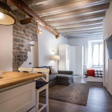Ferienwohnung Joivy Chic Studio In Como Centre Exterior foto